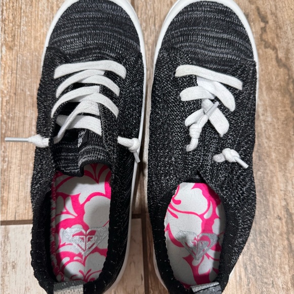 Roxy shoes - Picture 2 of 5